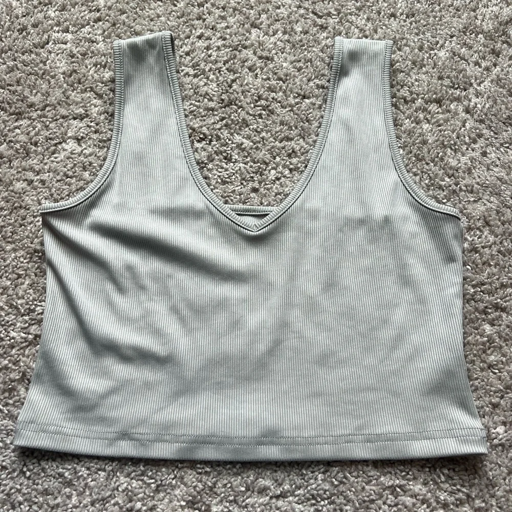 Light Gray Ribbed Tank Top - Picture 1 of 1